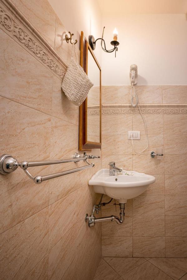 Ares Rooms Ortigia Syracuse Exterior photo